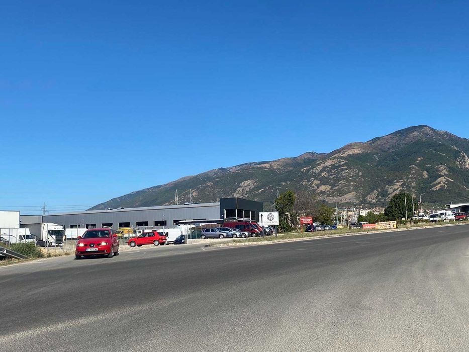 ПАРЦЕЛ 4 дка, с лице на главен път Карлово - Пловдив