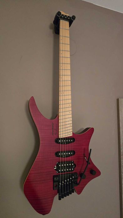 Продавам китара Strandberg Boden Standart NX 6 Tremolo Red
