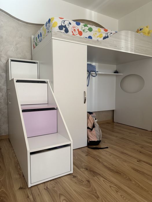 Детски двуетажен креват