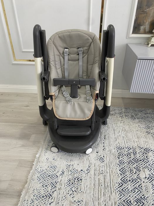 Детский стульчик для кормления