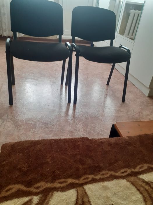 Продам стулья  срочно