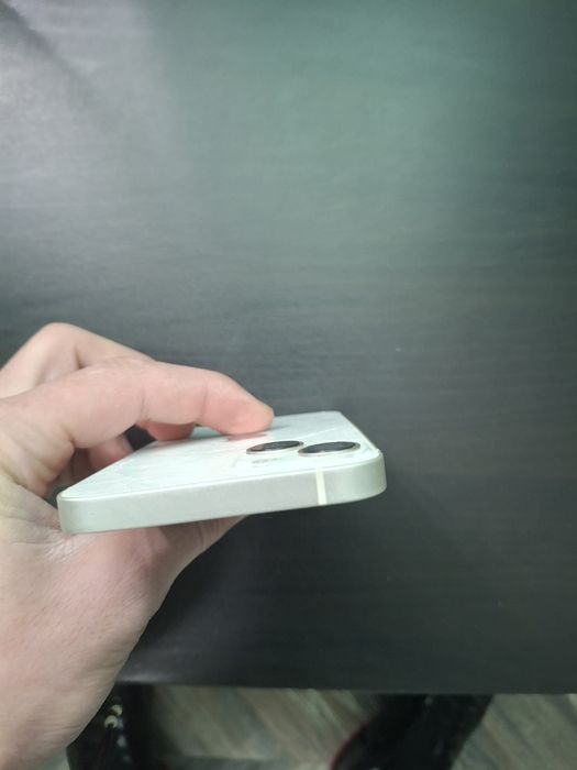 vand iphone 13 256 gb