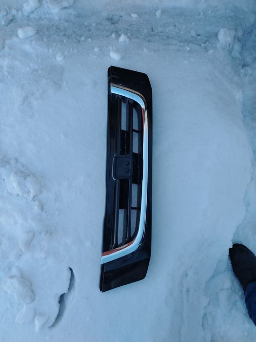 Решетка радиатор хонда CR-V 96-2000г.г