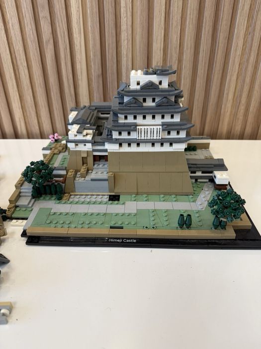 Lego Architecture 21060-Замъкът Химеджи