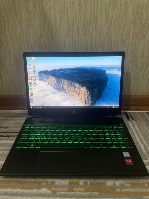 Игровой ноутбук  hp i5 8