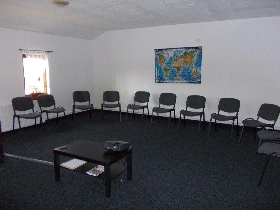 Inchiriez spatiu comercial in Geamana, Arges