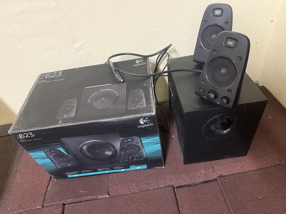 Logitech Z623 200W rms