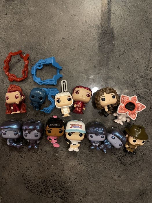 KINDER Joy Stranger Things