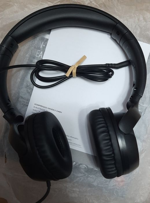 Casti ON-EAR cu antifon și microfon, Nou!