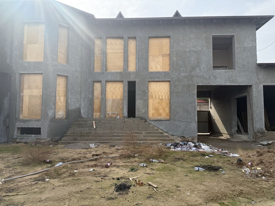 Еврокоробка (1000 квм) ! 10 соток Дурмен