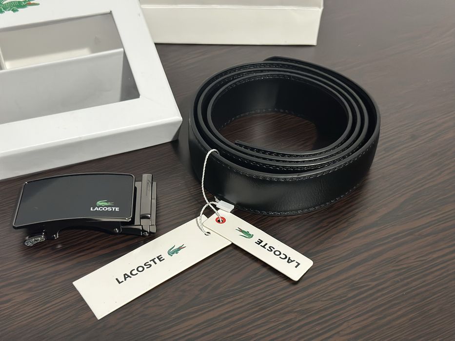 Нов подаръчен комплект портфейл и колан Lacoste от естествена кожа