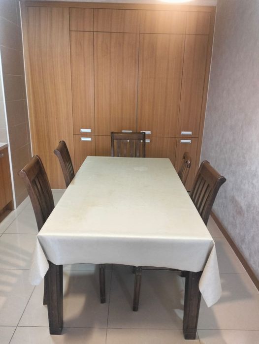 Продам стол сл стульями