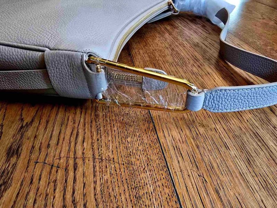 НОВА! Луксозна чанта Coccinelle Priscilla Nude, естествена кожа, с цип