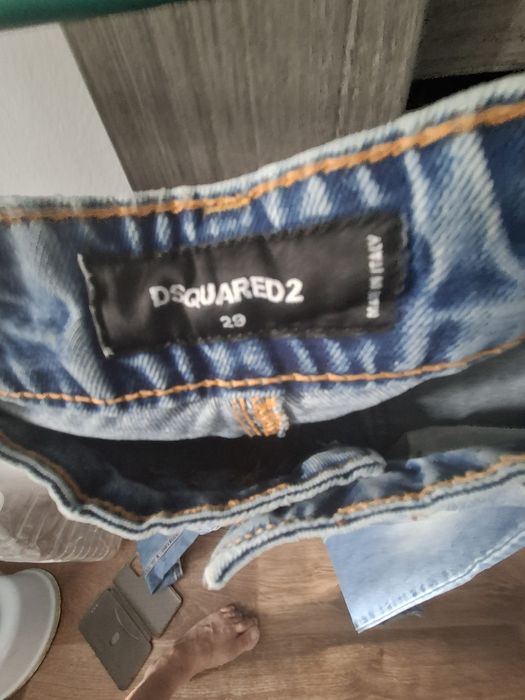 Джинсы Италия DSQUARED2