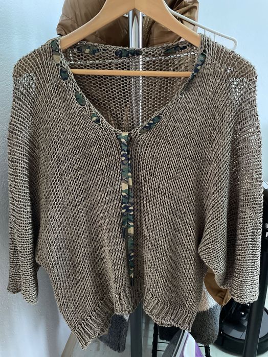 Пуловер на марката Фетиш 20лв