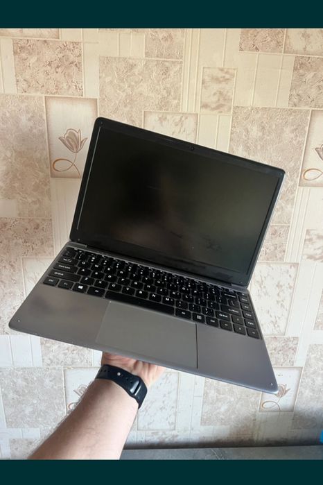 Kompyuter Chuwi noutbuk