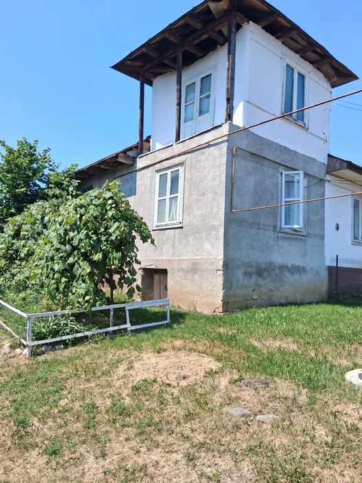 Teren intravilan 1.000 mp cu construcție – Str. Ștefan cel Mare, Fălticeni