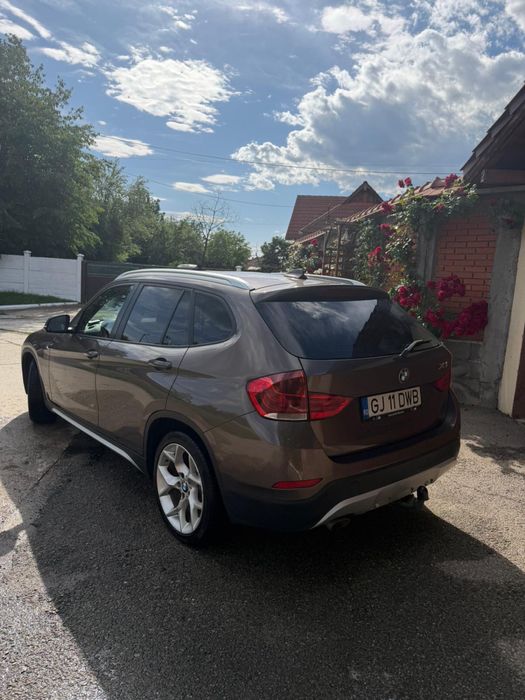 BMW X1 2013 — imagine 14