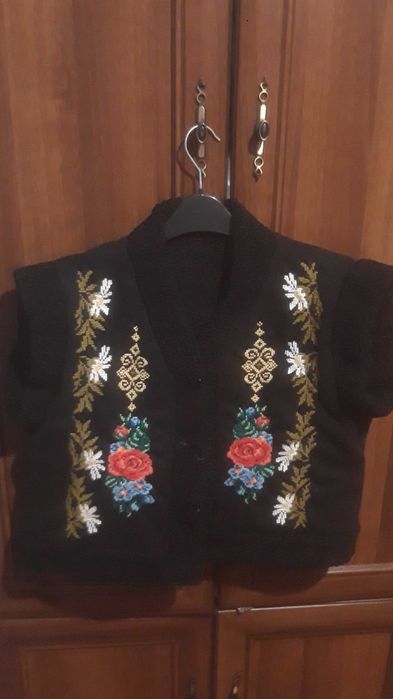 Vand vestă  lucrată manual