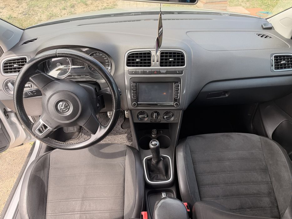 Volkswagen Polo Cross 2013 - foarte bine intretinut, fara investitii