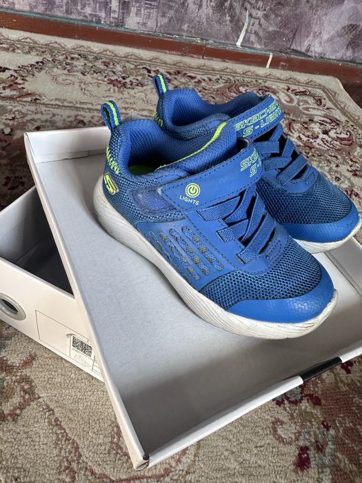 Кроссовки Skechers
