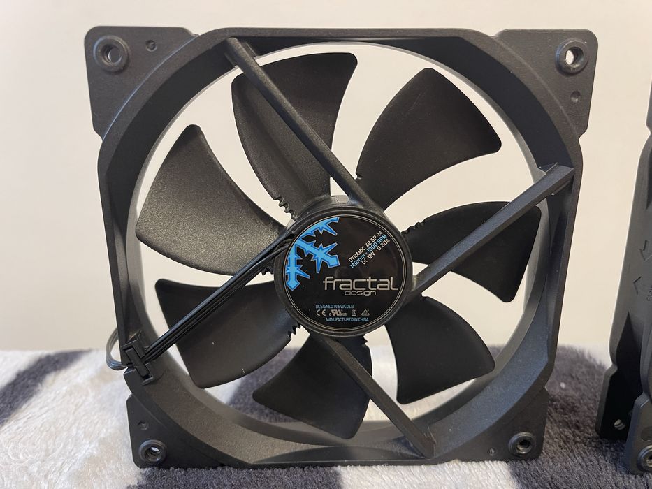 Fractal Ventilator carcasa 140 mm