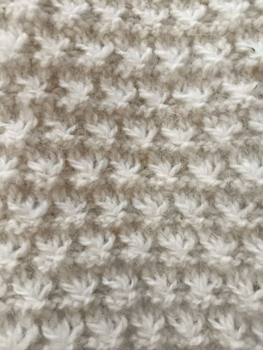 Дамска жилетка  100% Вълна