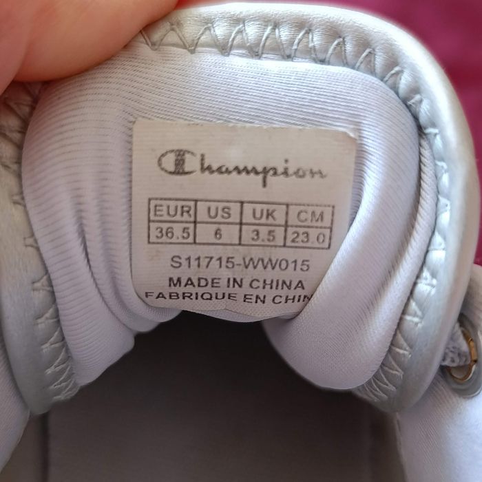 Маратонки Champion в отлично състояние