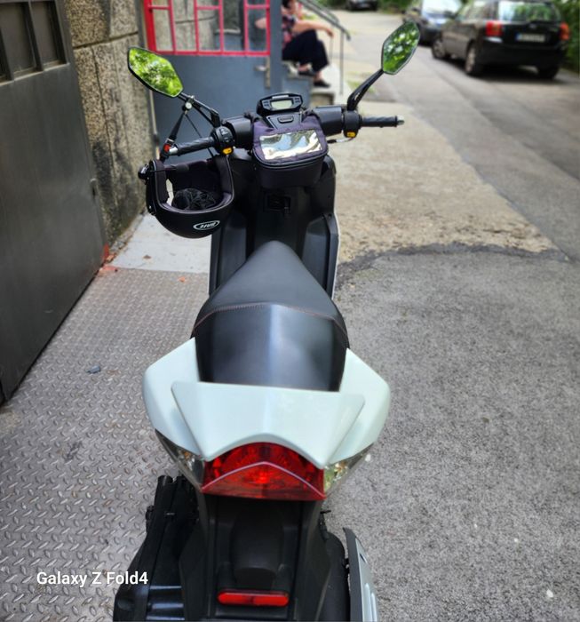 Peugeot Speedfight 4