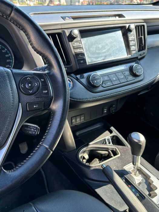 Toyota RAV4 Full Hybrid 4x4