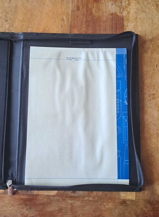 папка за документи с цип луксозна кожена черна Марксман Marksman А4