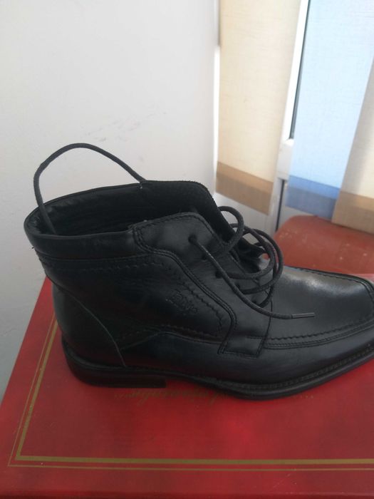 Ghete de dama din piele