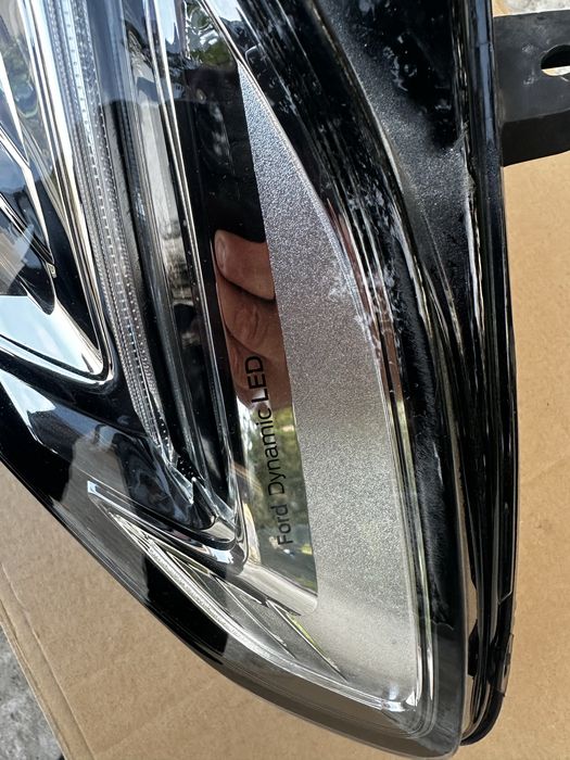 Far dreapta full led ford mondeo mk 5.cod:ES73-13D154-AC.