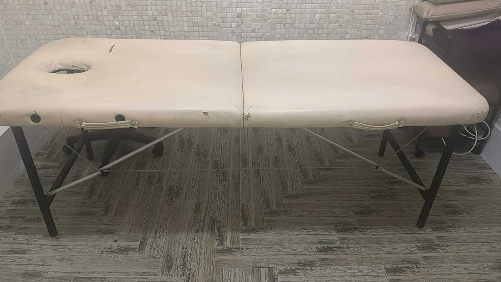 Продам массажную кушетку