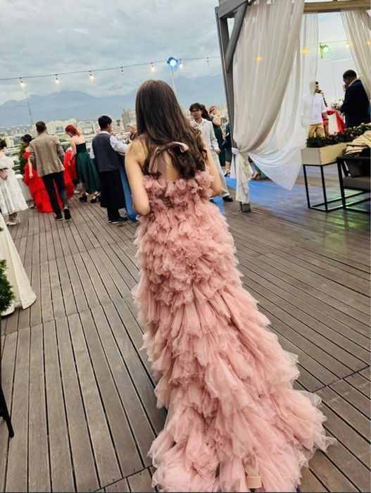 Платье  Enteley