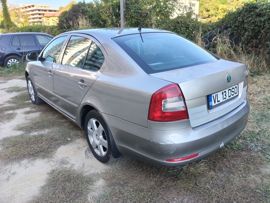 SKODA Octavia 2012 — imagine 4