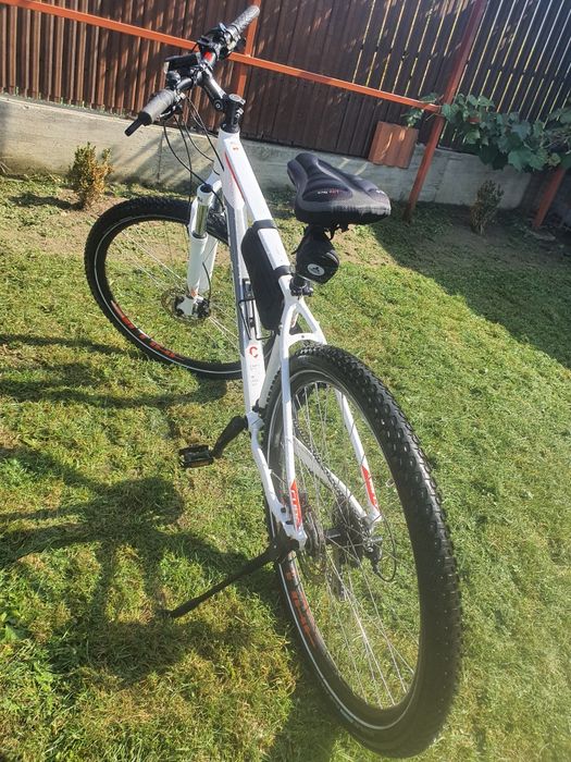 Bicicletă MTB Cube Aim Race – Frâne Hidraulice – Echipată complet,
