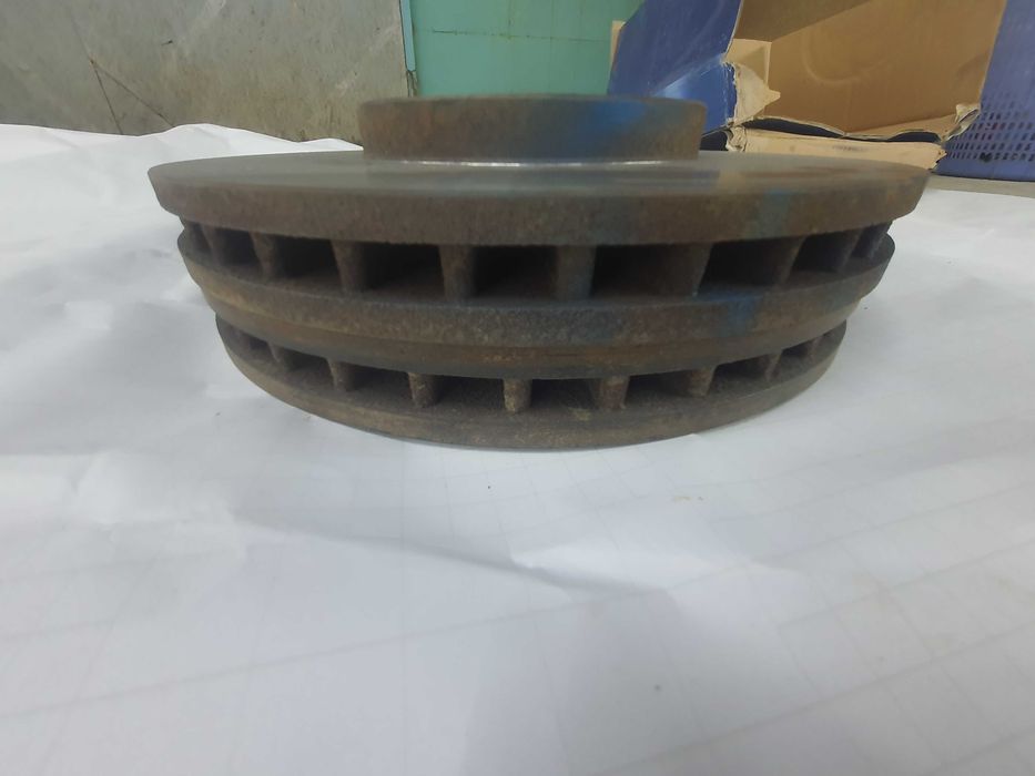 Диски тормозные передние gs 300