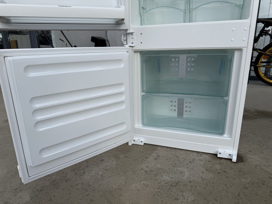 Хладилник за вграждане Либхер 157 см