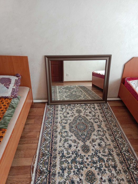 Продам зеркало новая