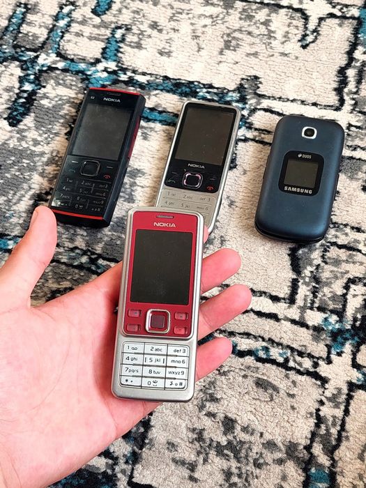 Nokia telefon sotiladi Retro madella