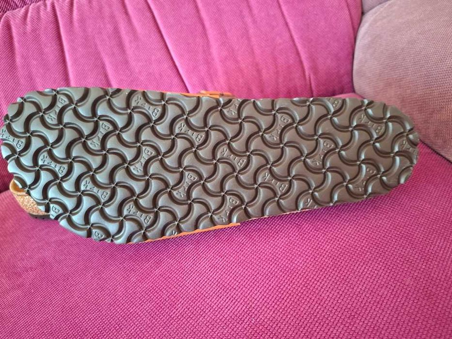 Slapi / papuci Birkenstock madrid marimea 44, zero km