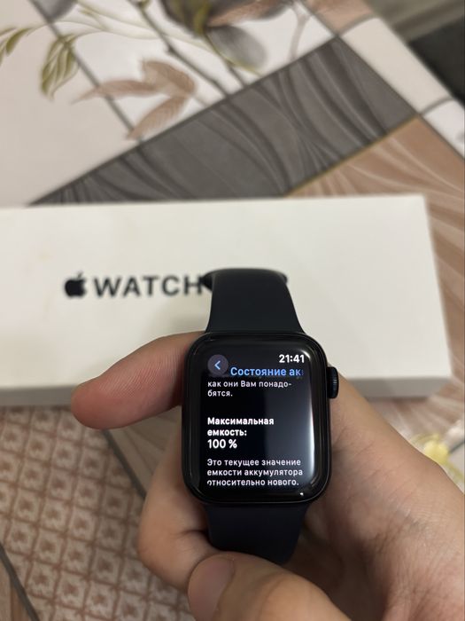 Продам Новый Apple Watch SE