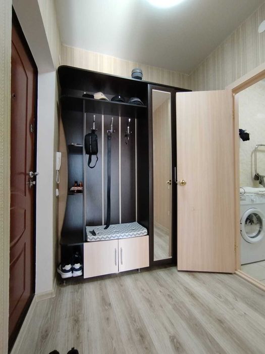 продам квартиру 1 Юбилейный мкр.