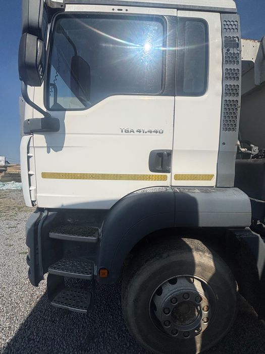 Autobasculanta MAN 8x4