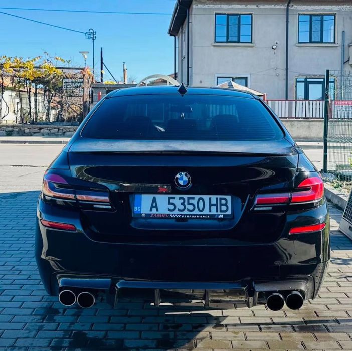 Комплект Тунинг Стопове BMW F10 БМВ Ф10 (2010-2017) - Динамични Мигачи