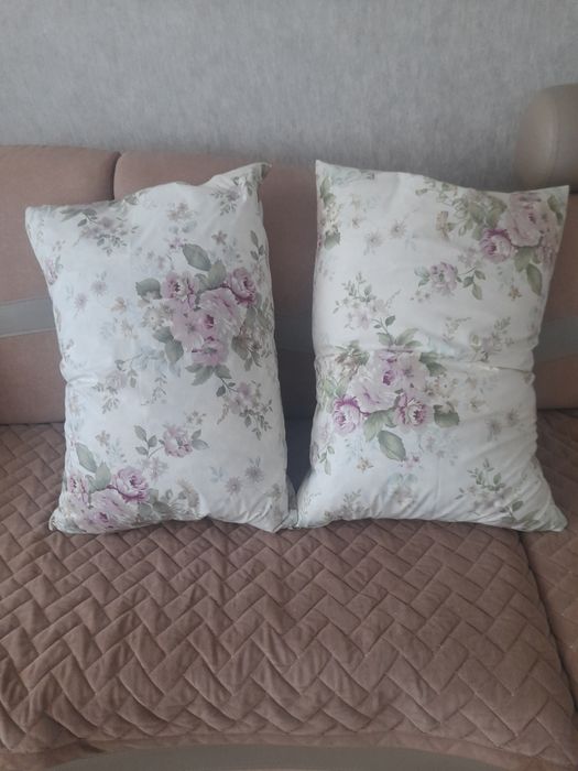 Продам новые подушки.