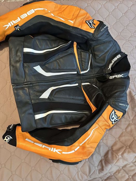 Мото екип BERIK 52