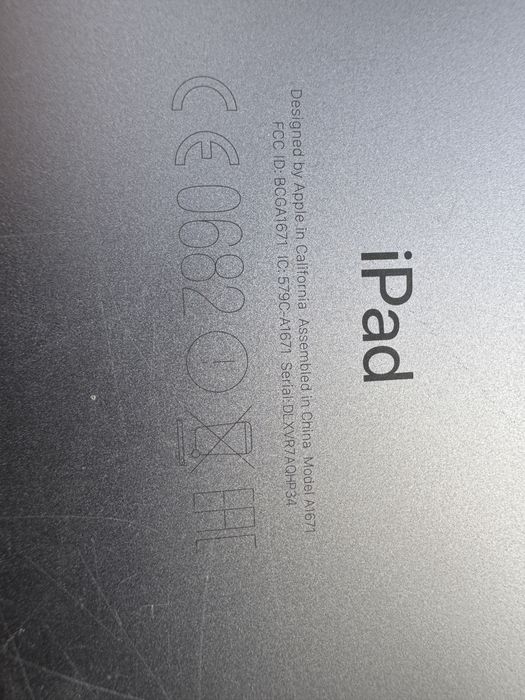 Apple  iPad Pro 12.9 inch  Model A1671