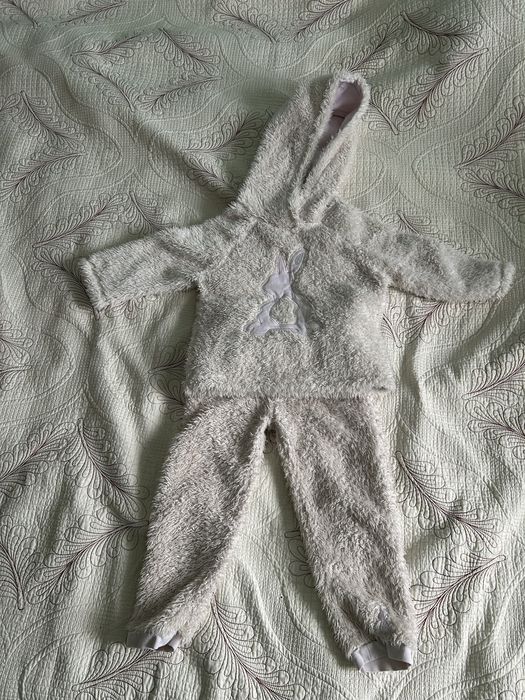 Продаётся одежда для девочки,на 3-4 года